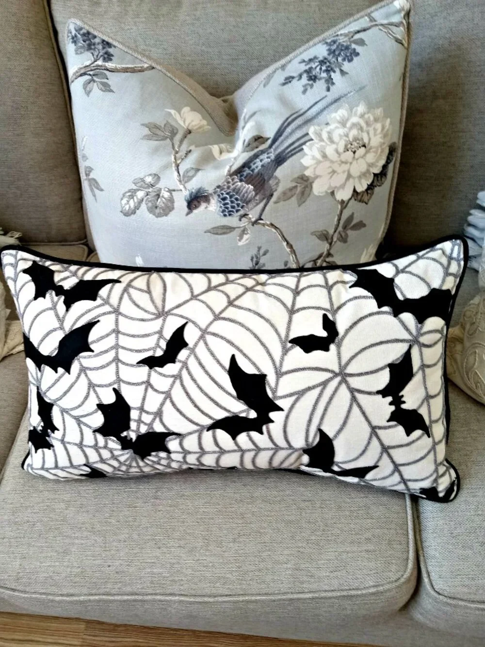 NEW! HALLOWEEN Spider WEBS & BATS PILLOW